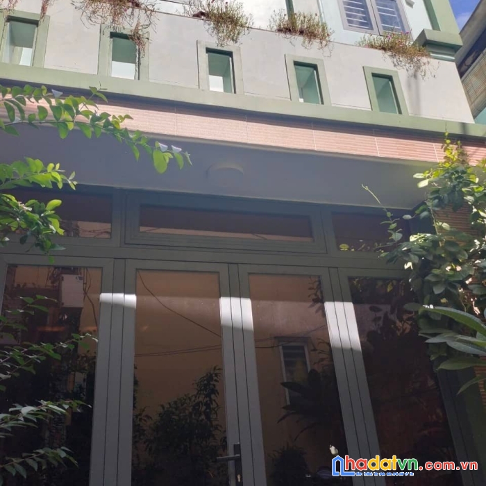 Nhà bán,vị trí đẹp,dân trí cao,phạm ngữ, p đa kao,q1