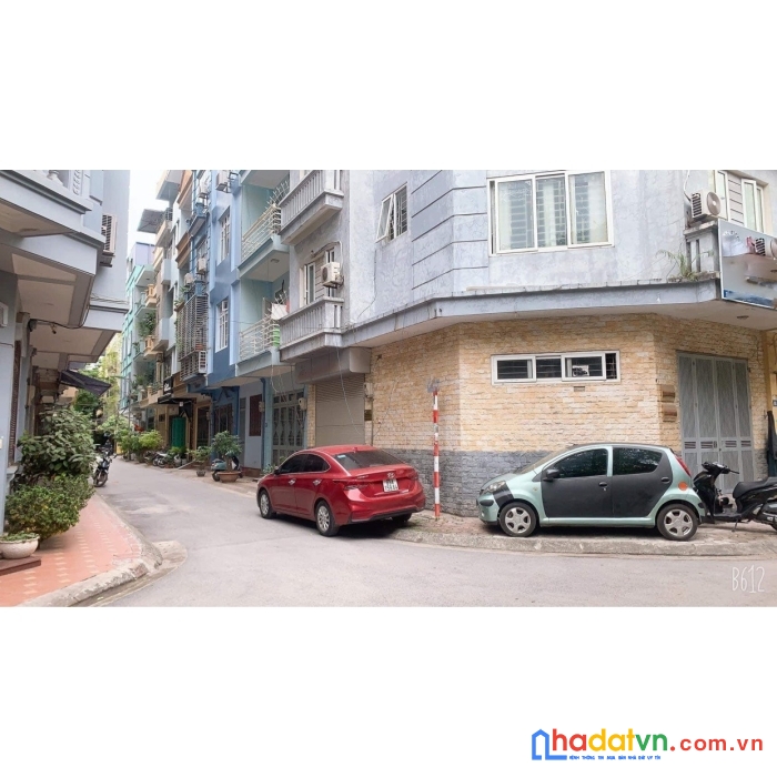 Lô góc siêu đỉnh nhà phạm tuấn tài 55m vỉa hè ô tô tránh kinh doanh cafe văn phòng