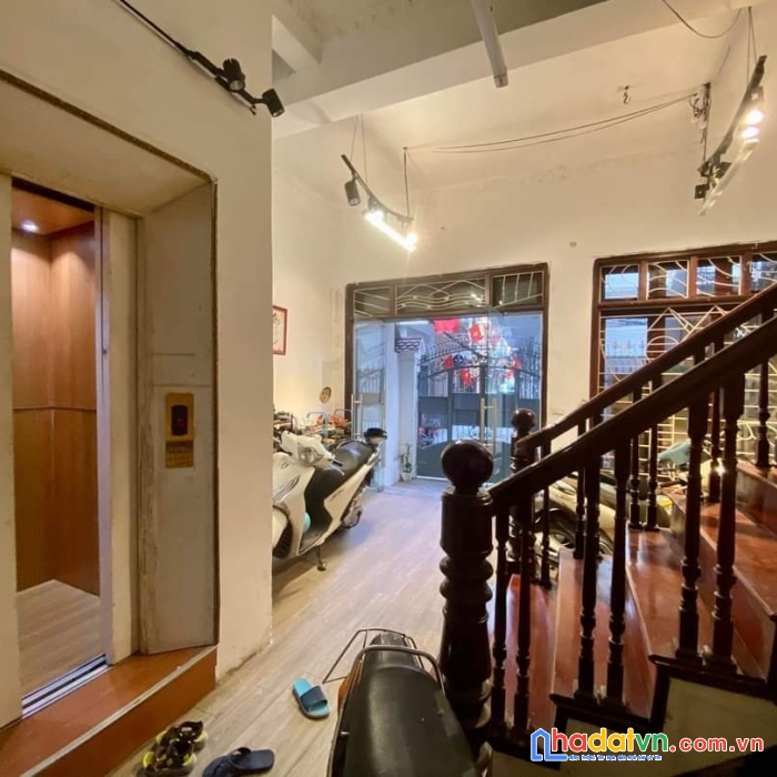 Bán nhà 5 tầng plo ngõ 151 thái hà, ô tô kinh doanh, dt 80 m2, giá 12 tỷ.