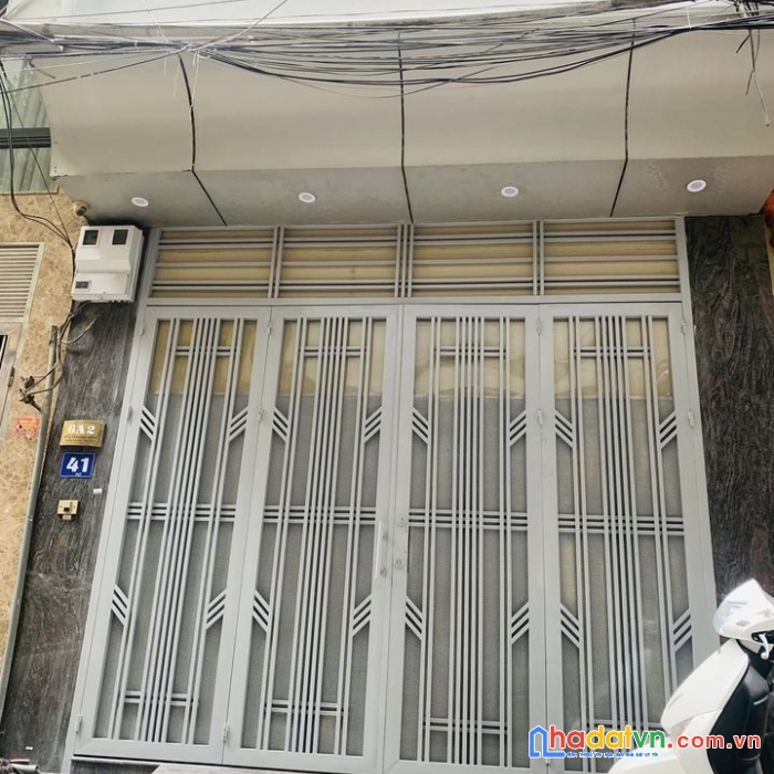 Bán nhà trần duy hưng,92m, 4 tầng, gara, ở và làm văn phòng, lh 0982100728