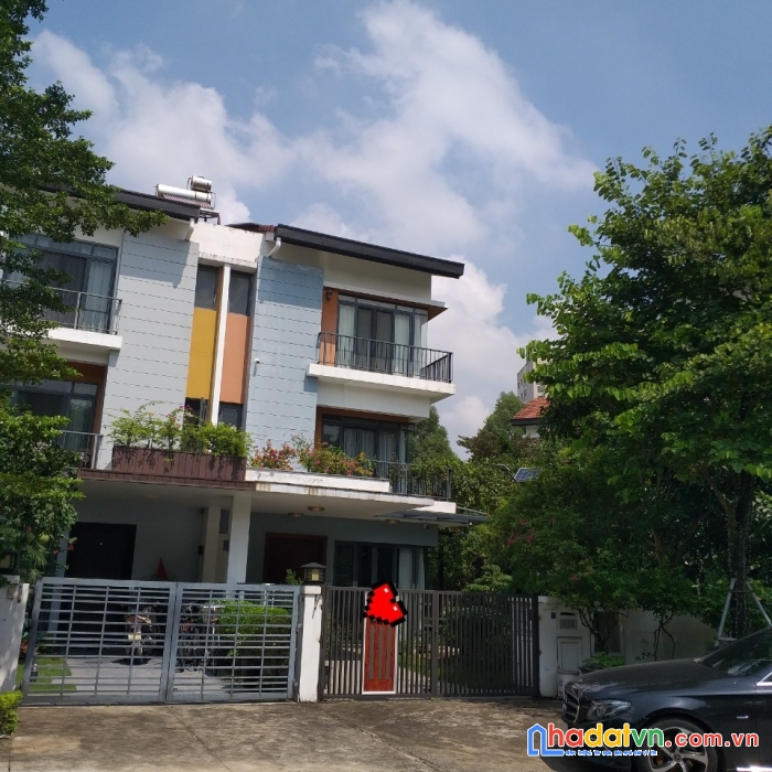 Bán liền kề gamuda gadens, hoàng mai 120mx4tx5,5m, ô tô, kd, ở sướng, 23 tỷ. lh: 0366051369