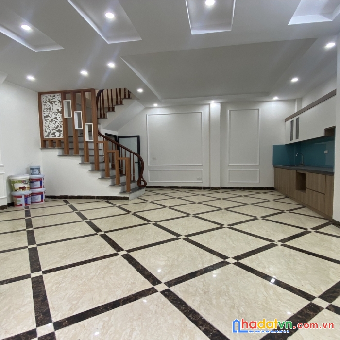 Bán nhà bà triệu - hai bà trưng 20m x 5 tầng. 5 tỷ có thương lượng chính chủ