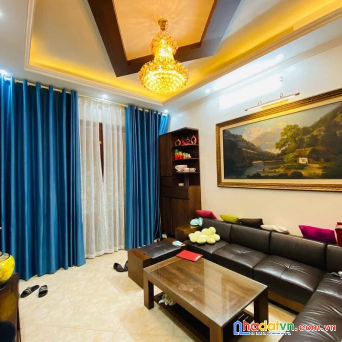 Bán nhà cầu giấy ngõ thông  54m 3t giá 5.85tỷ