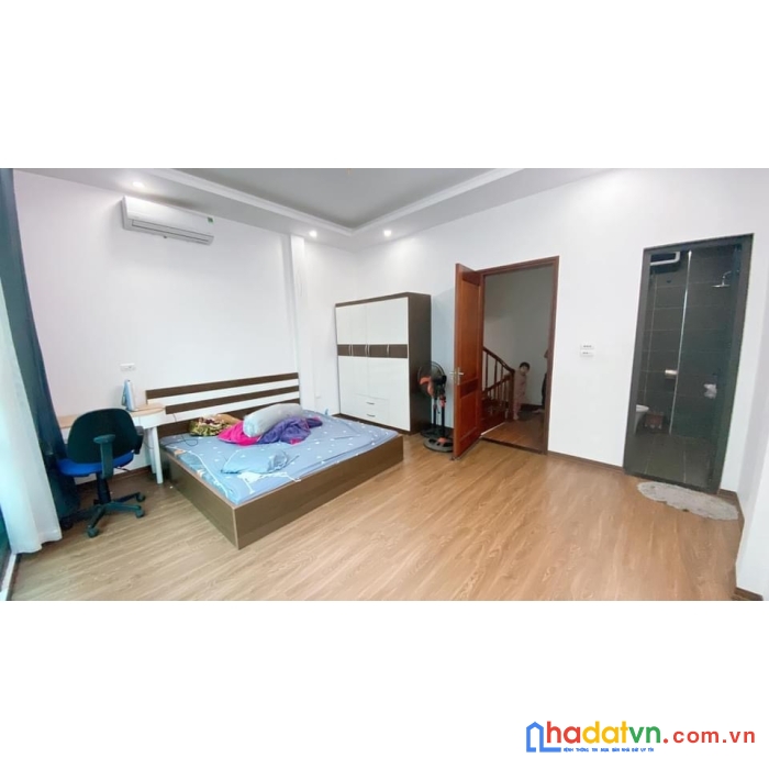 Chính chủ bán nhà 402 đường mỹ đình 39m 5 tâng ô tô qua nhà kinh doanh nhà mới giá hơn 6 tỷ.