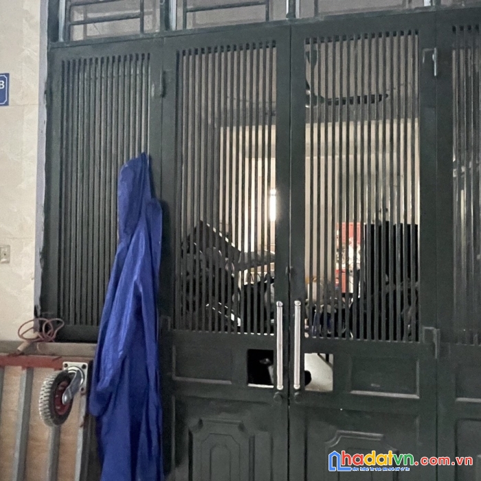 Nhà đội cấn 37m 5 tầng 3 ngủ thoáng trước sau giá nhỉnh 3 tỷ lh 0799198898