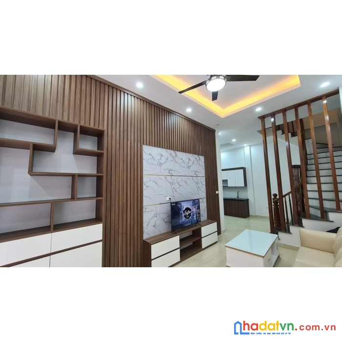 Bán nhà phố khương đình: 45m2, 5 tầng, 4 ngủ, mt 4.1m, ngõ 3 gác rộng, nông, 30m ra phố. 3.78 tỷ