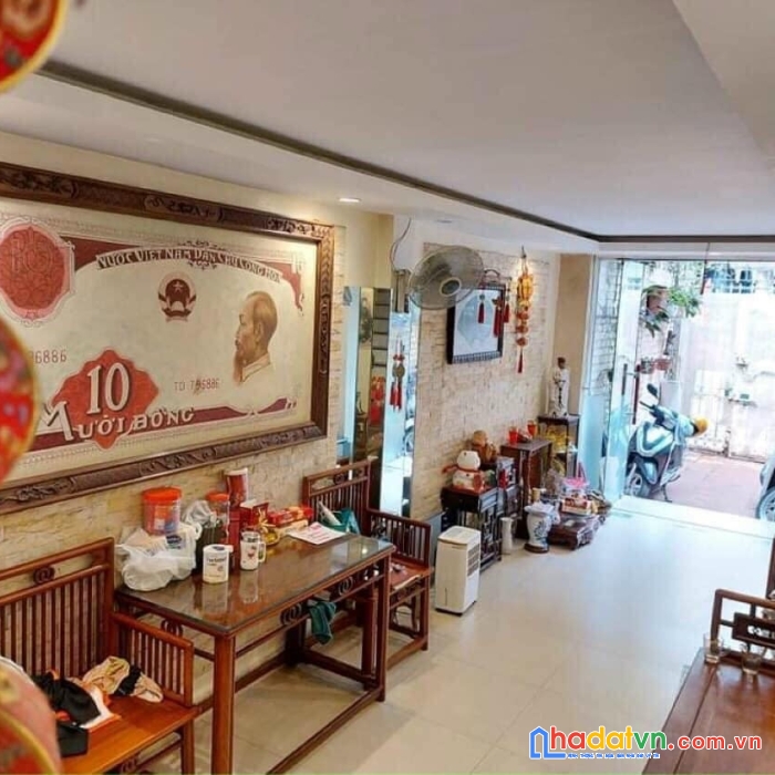 Bán nhà phố cổ dành cho người yêu phố cổ, giá hấp dẫn 11.3 tỷ