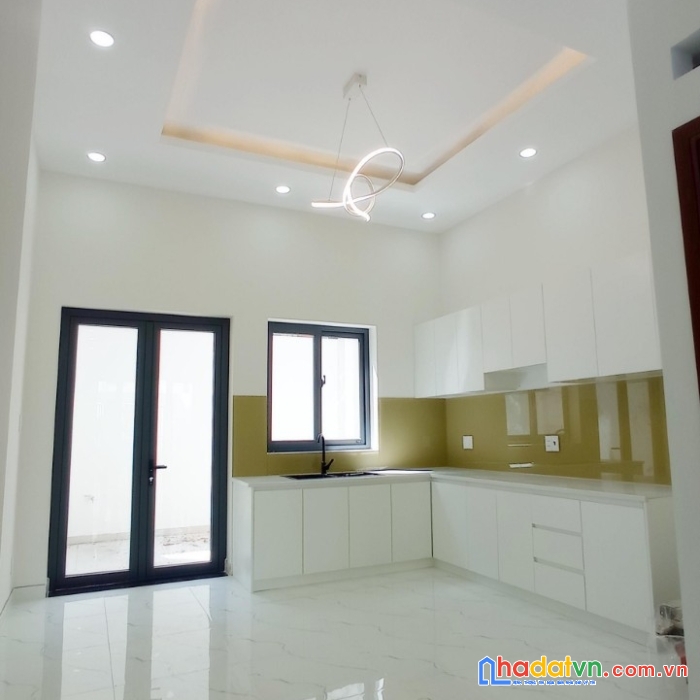 Hạ 400 triệu bán nhà sát chợ, kd tốt, lê trọng tấn, tân phú 80m2, 7.6 tỷ