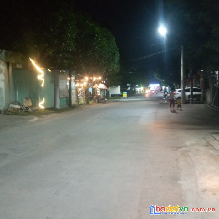 Bán nha mặt tiền kd 325 m2 shr, thổ cư  mặt tiền nguyễn văn tiên p. tân phong gần cây xăng 26 chỉ