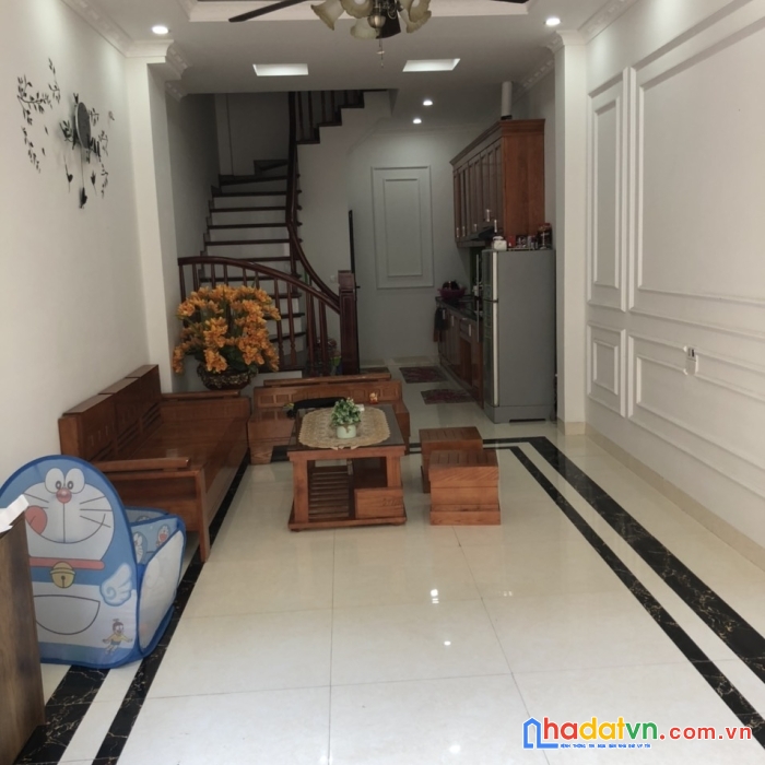Chính chủ cần bán nhà 4 tầng 1 tum, ngõ 298 ngọc lâm long biên hà nội