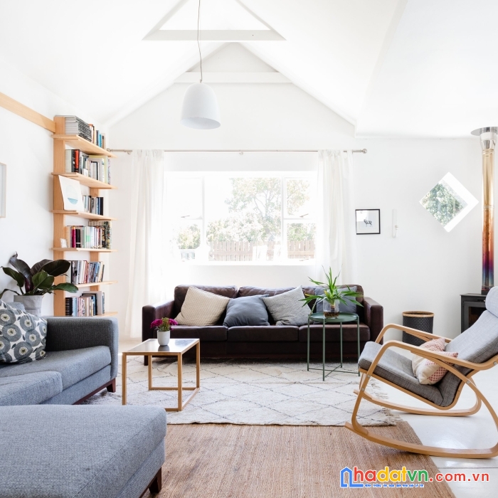 Nhà 3 tầng, 205m2 đường núi thành. ngang 7.2m