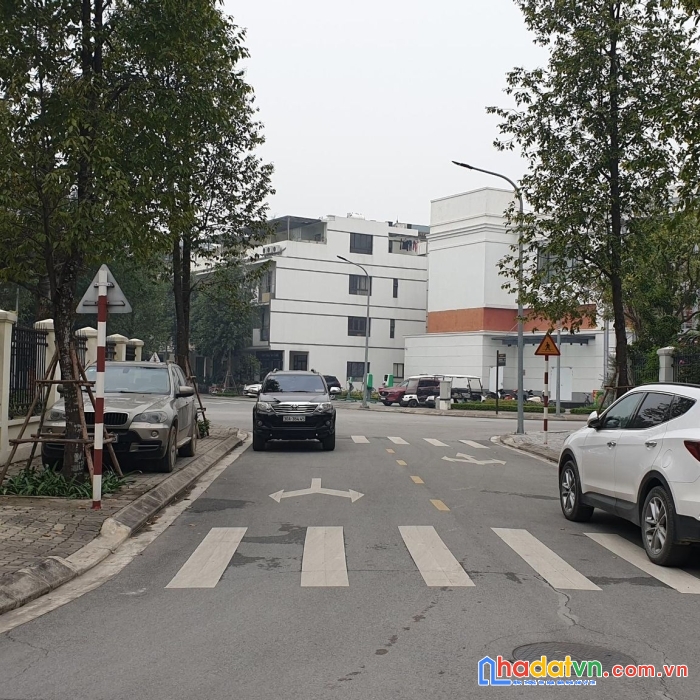 Bán rẻ tòa biệt thự nguyễn trãi, thanh xuân 190m x 4t, mt 10m, vỉa hè,ô tô tránh. giá 24 tỷ