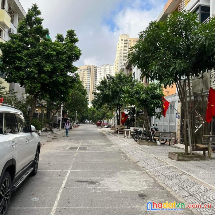 Siêm hiếm liền kề kđt văn khê hà đông 83m2 5m tiền hơn 9.x tỷ