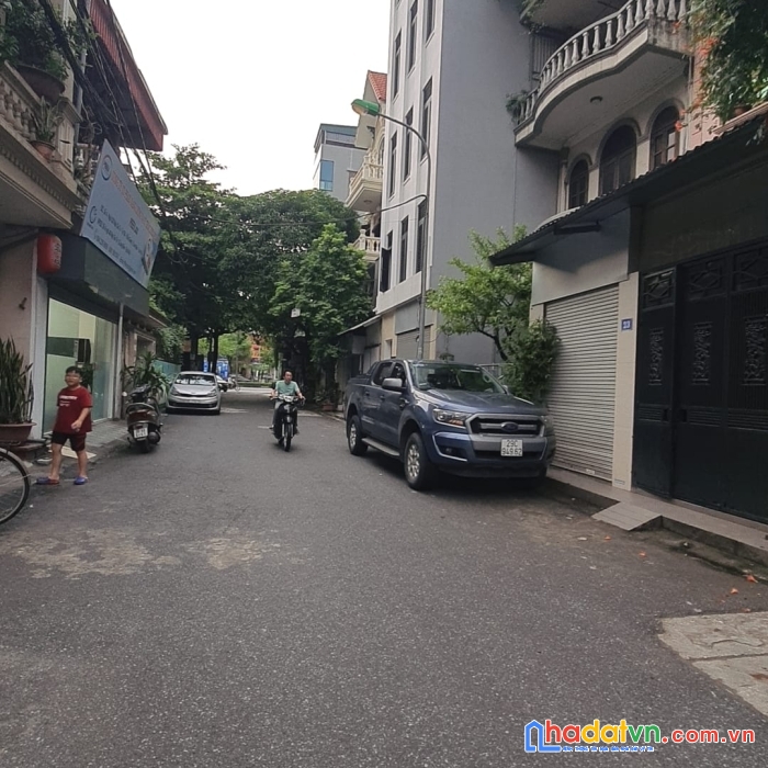 Bán đất phân lô ô tô tránh, vỉa hè, kinh doanh, 2 thoáng, ngô gia tự 86m mt5.5 giá 6.8 tỷ.