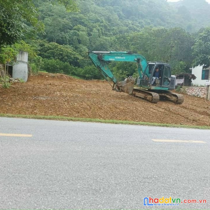 Bán đất mặt đường 12b tú sơn, kim bôi 1350m2 giá nhỉnh 3tr/m2.
