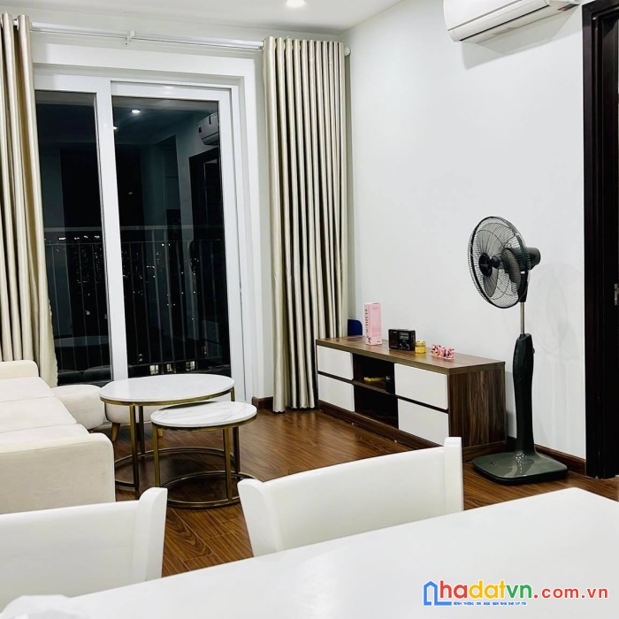 Bán gấp căn trung cư hh1  90 nguyễn tuân, hướng đông nam cực hiếm, hơn 70m2, 2 ngủ, 2wc. giá 3,33