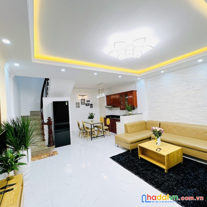 Chủ bán nhà phố khương đình: 36m2* mt 5m, ngõ rộng 3m, ô tô đỗ cửa, hơn  4 tỷ.