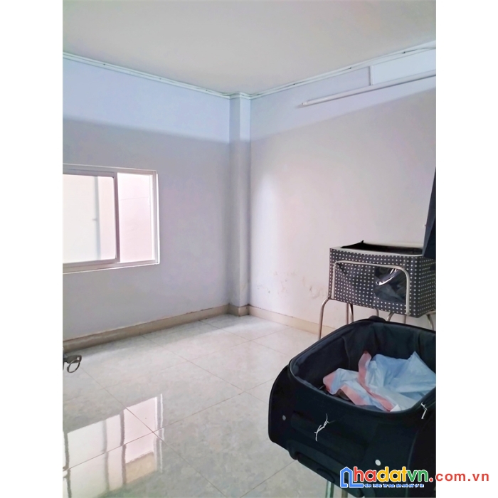 Chính chủ kẹt tiền bán nhanh nhà sát khu city land- gò vấp- dt 74m2. giá: 3,x tỉ