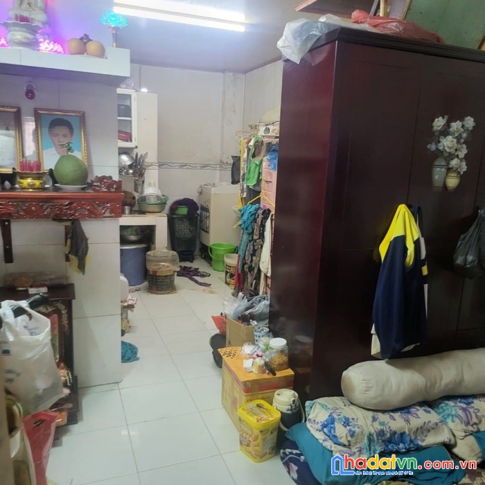 Bán nhà phố ăn hồ thị kỷ , quận 10, ngang 3 x 11 , cách mặt tiền hồ thị kỷ 1 căn,