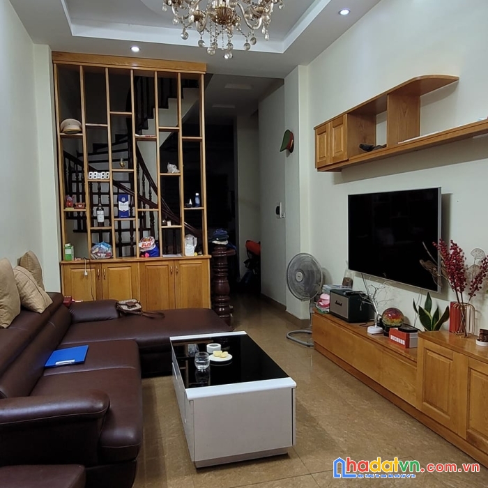 Kinh doanh, ô tô, 2 thoáng. phố lê lợi hà đông. 50m giá 6.4 tỷ.