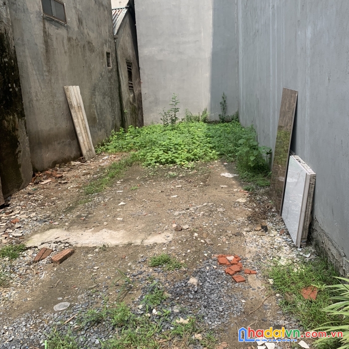 Chỉ 2 tỉ đất vũ xuân thiều, mt4m.vài bước ra đường ô tô tránh.gần vin...vào phố gần.