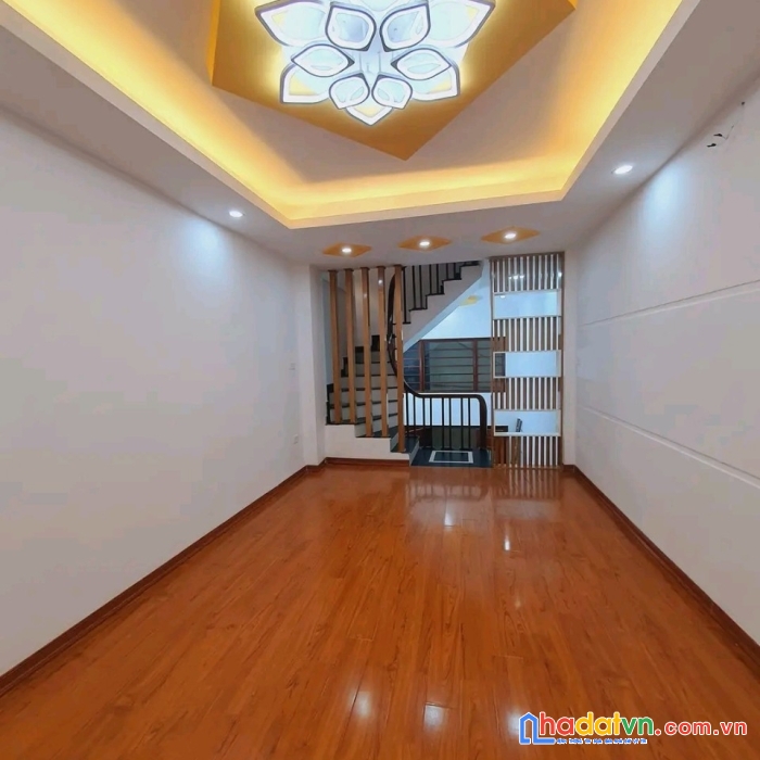 Bán nhà khương đình, thanh xuân 37m 5 tầng chỉ 4,3 tỷ. gần trường, hồ, nhà đẹp 2 thoáng 0928077333