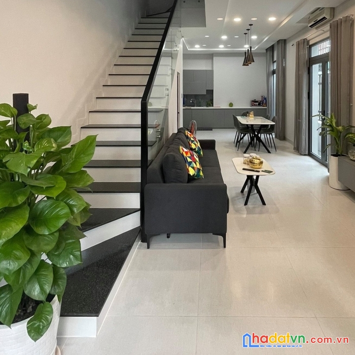 Nhà  4 tầng đẹp tuyệt vời (ở ngay) đường phạm văn chiêu chỉ 3.79 tỷ 0933928022