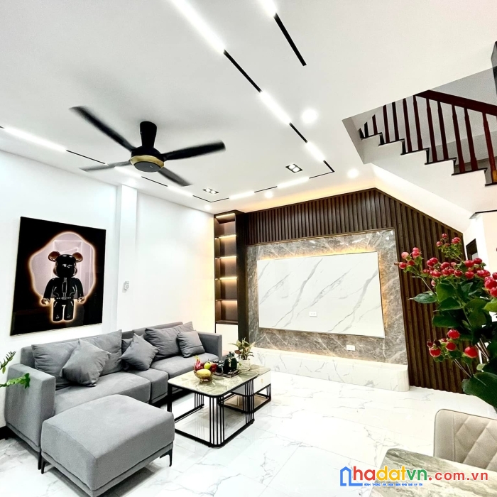 Nhà đẹp trại cá , siêu thoáng , sân rộng oto, 50m2 , chỉ 4.3 tỷ
