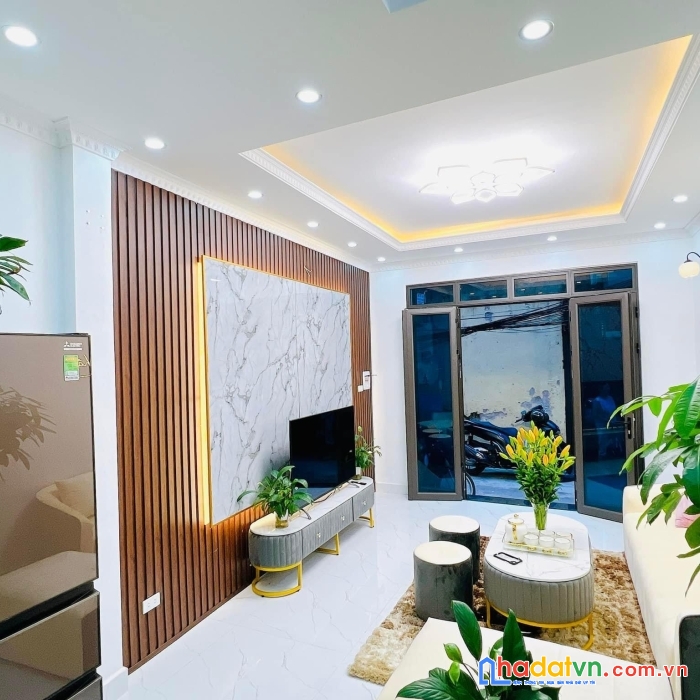 Chỉ 3.95 tỷ - nguyễn chính hoàng mai - ngõ 4m - ô tô đỗ cửa - nhà siêu đẹp - sđcc a4