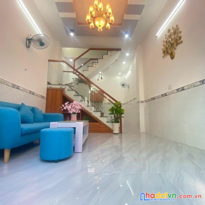 Nhà mới xây, - 2 tầng btct tặng full nội thất - chỉ 3.65 tỷ - quang trung p.10