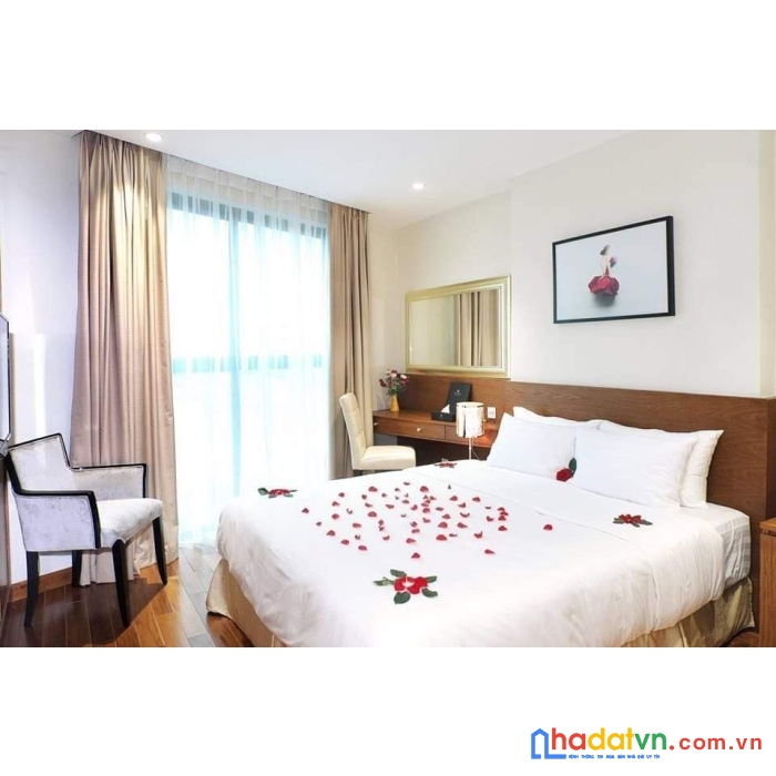 Bán gấp tòa nhà khách san 5 sao tại hoàn kiếm 100m2,9 tầng thang máy.