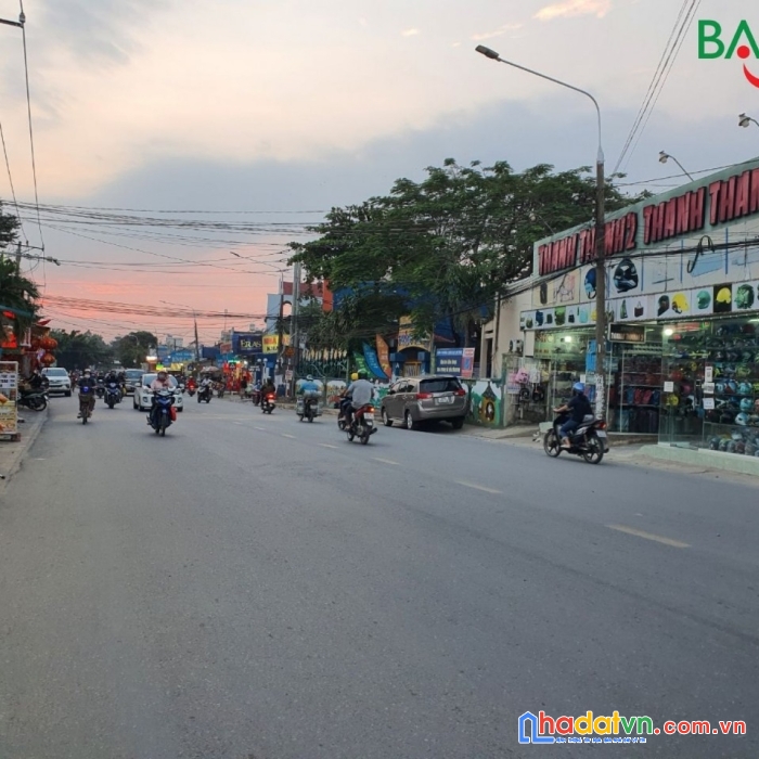 Bán nhà mặt tiền kinh doanh sổ thổ cư kp2a trảng dài, cách bùi trọng nghĩa chỉ 20m.