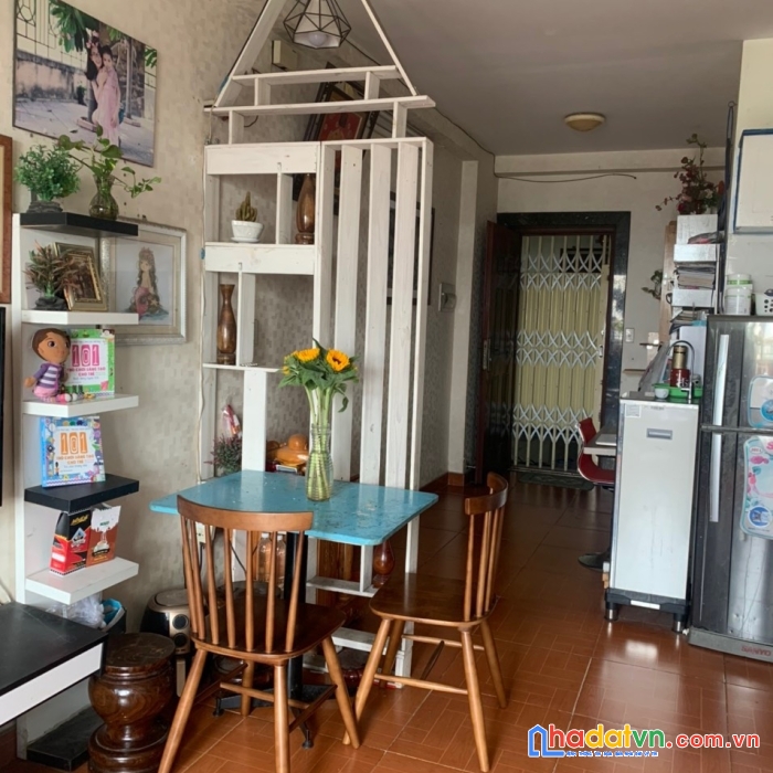 Cần bán căn chung cư tân mai tầng 9 lock b