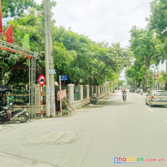 Bán nhà đức giang, long biên 65m2 - 2.8tỷ hàng hiếm gần phố, phải thật nhanh