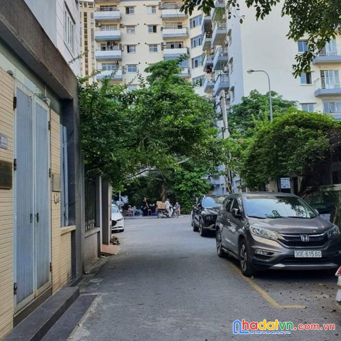 Bán cực gấp nhà bà triệu 50m², 4 tầng 5 tỷ hơn xíu xíu xe hơi tránh siêu gần.