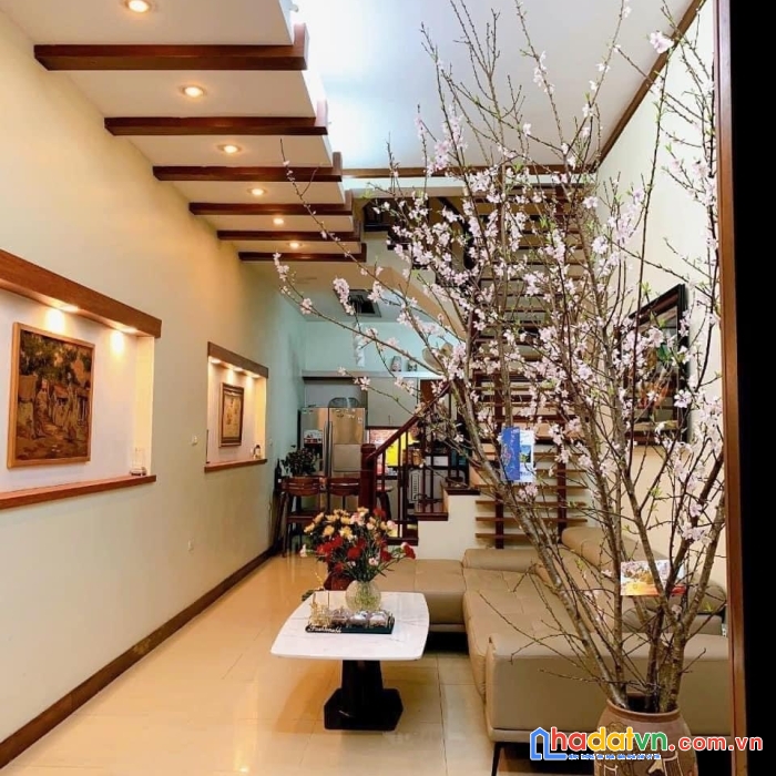 Bán nhà ngõ quận ủy 68 cầu giấy- 45m- chỉ 4.2 tỷ- cách ô tô 30m