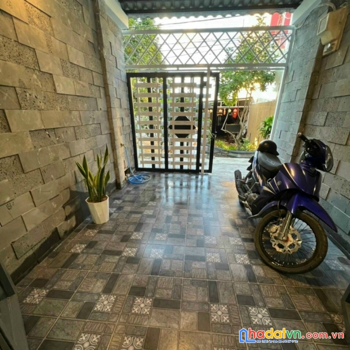 Cần bán căn nhà mới xây trên đường nguyễn trung trực, phường 4, tp. đà lạt, giá 5,2 tỷ