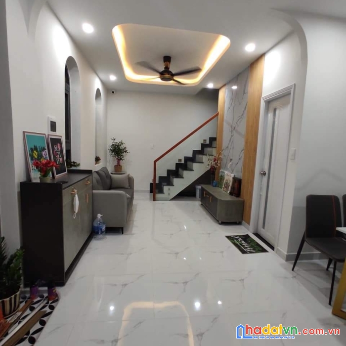 Hxh đổ cửa, đs 27, ngay lê trọng tấn, tân kỳ tân quý, nhà mới tinh 2tầng 32m2, 2pn 2wc, chỉ 3.99tỷ.