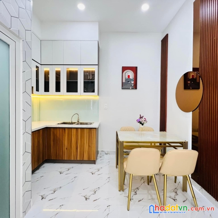Bán nhà bắc hải, p6 tân bình 42m2 vuông vức, hxh, 3 tầng đúc, giá 3,8 tỷ