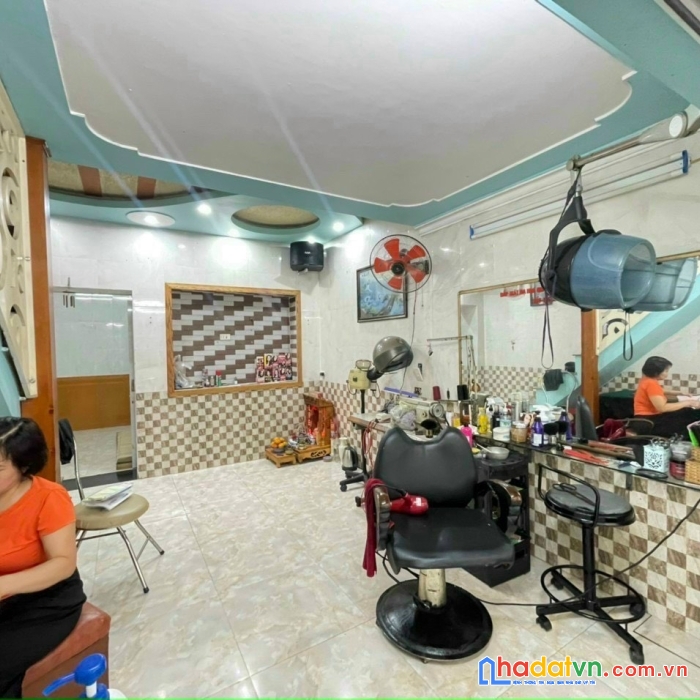 Nhà 2 tầng gần chợ an dương, đang kinh doanh tốt, xe tải đỗ cửa
dt 37m2 giá chỉ 880 triệu