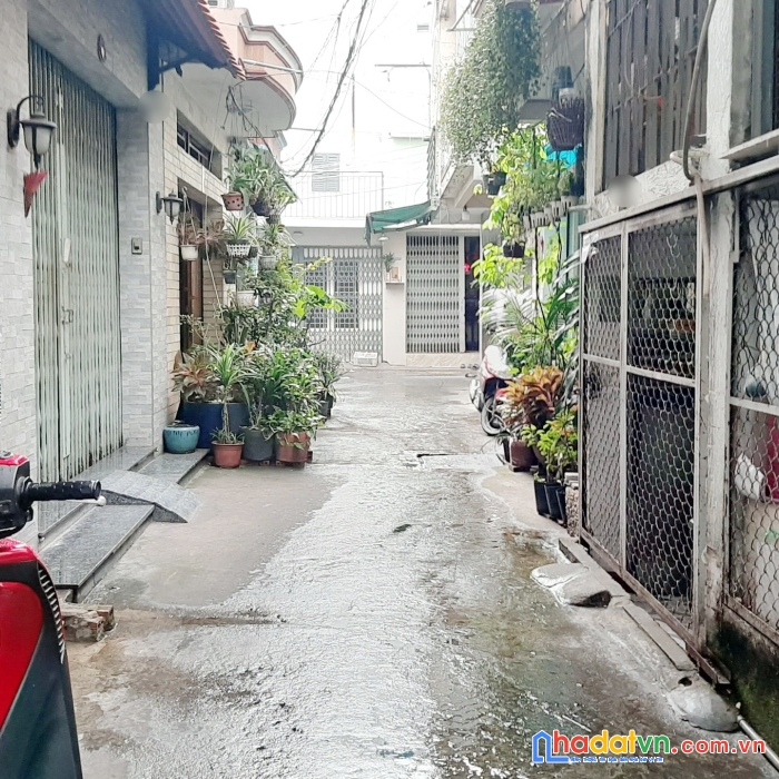 Nhà hxh đường hoàng minh đạo p5q8. trệt,lầu,sân thượng. giá 4,45 tỷ tl