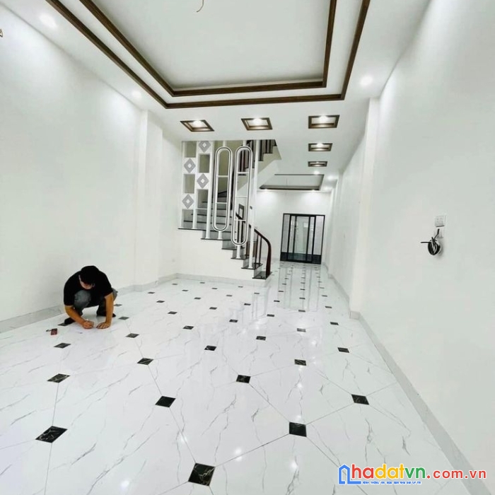 Bán nhà bắc từ liêm, 5 tầng x 52m2, ô tô đỗ cổng, 3.85 tỷ.