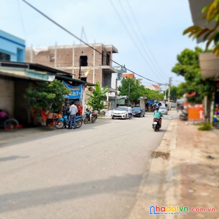 Bán đất phố chợ bê tông, xuân mai, hà nội, phân lô, ngõ bê tông to, ôtô tránh, 30m ra mặt phố...