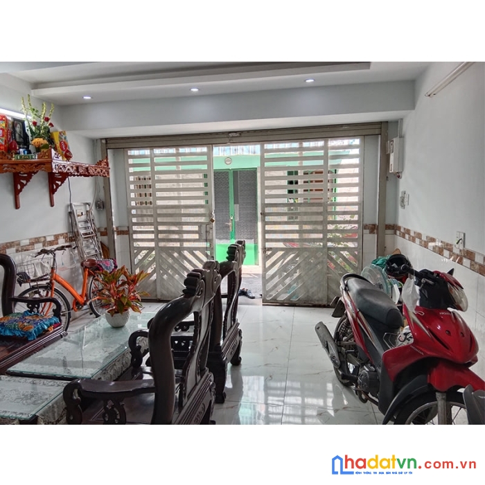 Bán nhà hxh phạm thế hiển 4x10m 5 tỷ