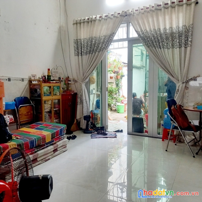 70m2, 3 tầng 3 mê chỉ 2.x tỷ duy nhất đường chu văn an, hải châu.