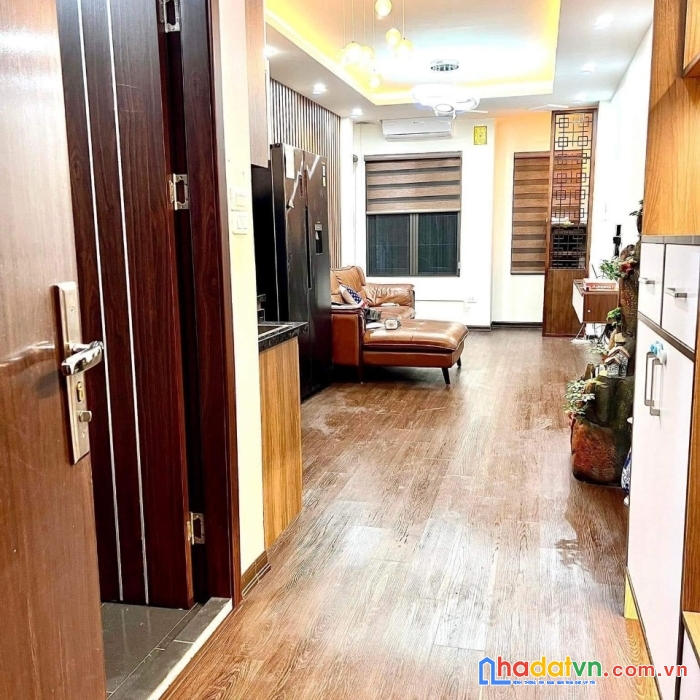 Bán nhà phố trần đại nghĩa: 50m2, 4 tầng, 4 ngủ, mt 6m, ngõ 3 gác 3.5m, 20m ra mặt phố, sát chợ.