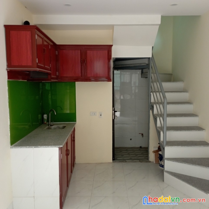 Cần bán nhà 3 tầng ở vĩnh hung, giá 1,1 tỷ