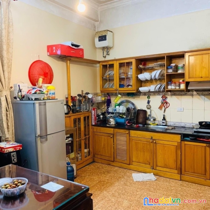 Bán nhà siêu hot trung tâm tây hồ nhà 60m2 chỉ 3 tỷ 99