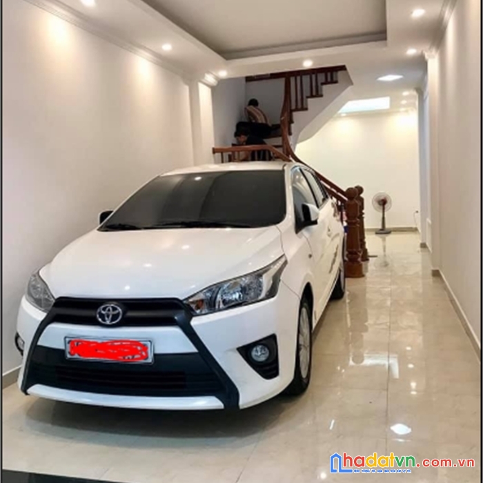 Ô tô vào nhà. 2 tầng, đường châu thượng văn giá hơn 3 tỷ tlcc 0905522660 -