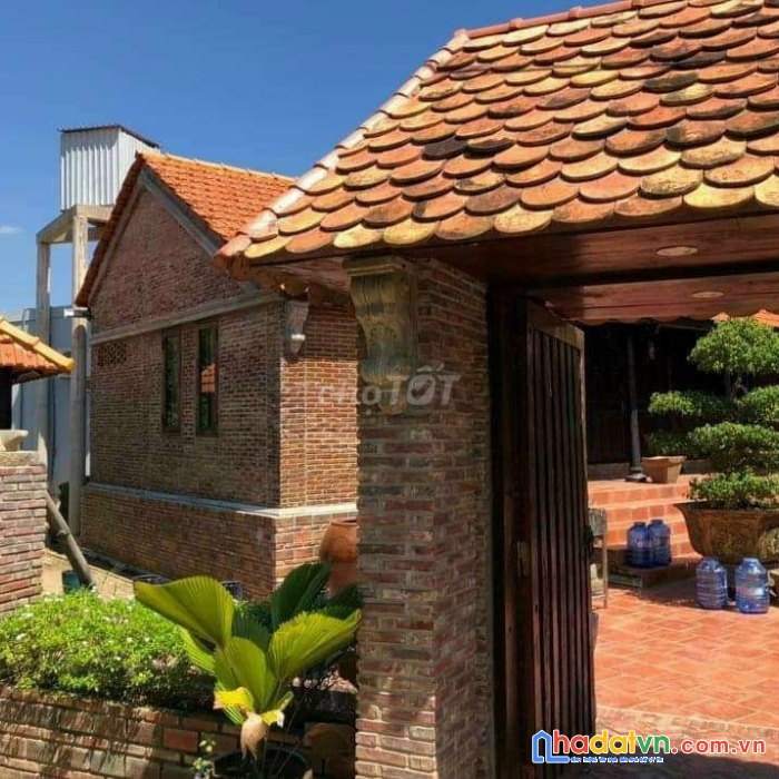 Cần  bán nhà cổ thuộc cồn tam hiệp,  bình đại, bến tre. nơi tập trung nhiều điểm du lịch lý tưởng